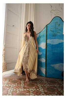 Vestido Wedding camel