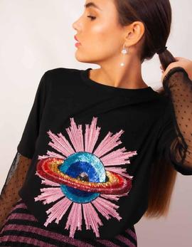 Camiseta Negra Koralline Planeta