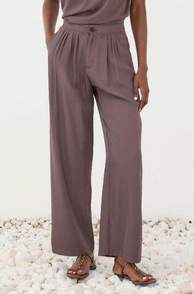 Gallery a09243 d7a6wbkx