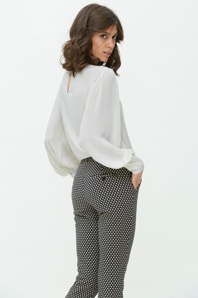 Gallery a02350 2