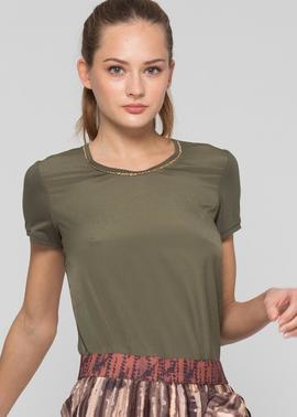Camiseta Kocca Austin Verde Militar para Mujer