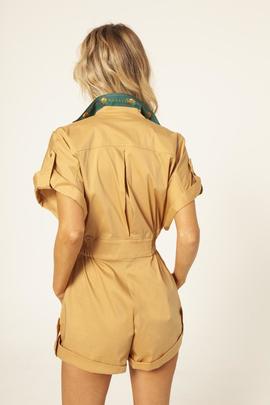 Mono safari 2025 mujer