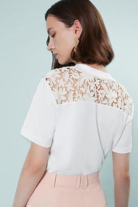 Camiseta Isabelle Blanche Con Encaje Beige para Mujer