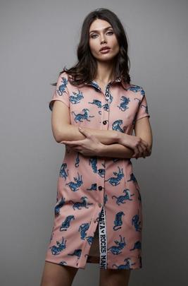Vestido Camisero Mängata Estampado Tigres Rosa para Mujer