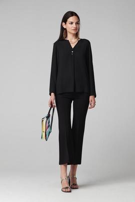Pantalón Oky Acampanado Cropped-Punto Negro para Mujer
