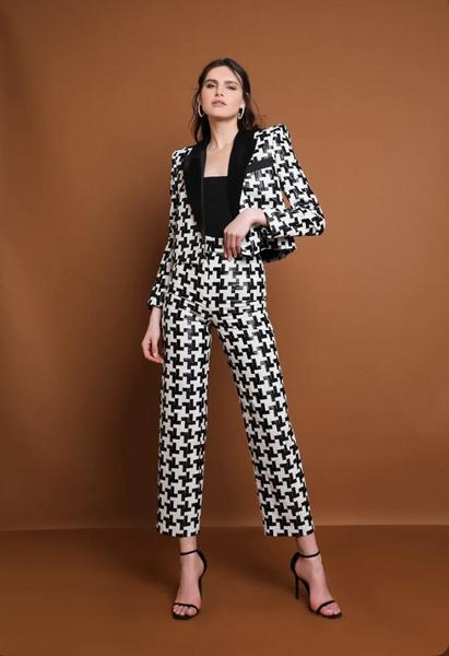 Gallery a04755 ew3lqaqk