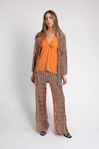 tengo hambre marca En necesidad de Chaqueta Punto Pisonero Mirissa Negro/Naranja para Mujer